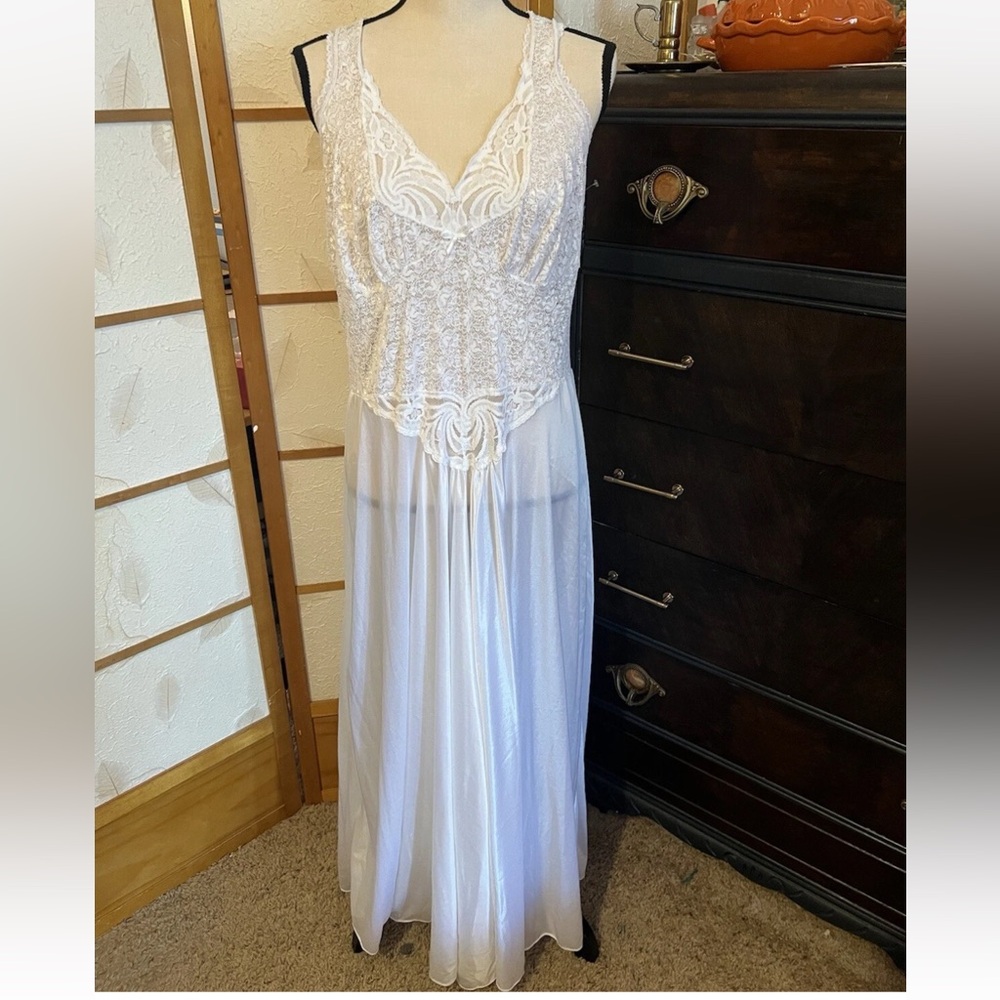Vintage white lace nightgown Olga style